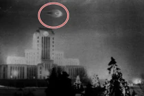 Top ảnh kinh điển chụp UFO gây sốc nhất lịch sử 