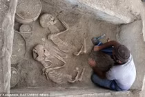 Giải mã cặp đôi ''Romeo và Juliet'' quấn quít trong cổ mộ 5.000 tuổi