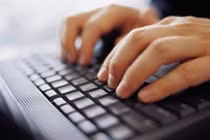 1.100 người sai họ, cán bộ đánh máy lên tiếng