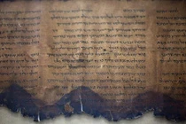 Bí ẩn người viết những cuộn sách Biển Chết được giải mã?