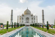 Giải mã luật cấm để bảo vệ chu toàn lăng Taj Mahal