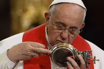 Chuyện có thật: Huyền bí máu của vị thánh dự báo thảm họa