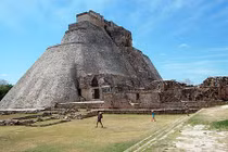 Vén màn bí ẩn kim tự tháp xây dựng chỉ trong 1 đêm