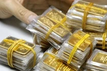 Giá vàng hôm nay 26/7: Giá rẻ nhất 12 tháng, rủi ro đe doạ dân đầu cơ