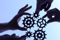 Tùy duyên trong Phật giáo là thế nào?