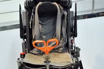 Đồ nghề để phi công máy bay Su-30MK2 thoát hiểm có gì?