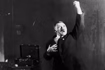Góc khuất kinh ngạc về con người trùm phát xít Hitler