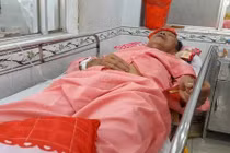 Gia đình con dâu đánh cha chồng chấn thương sọ não 