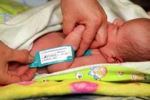 Trao nhầm con: Tổn thương tinh thần lấy gì bù đắp? 