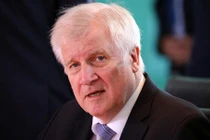 Chính trường Đức ra sao khi Bộ trưởng Nội vụ Đức từ chức?