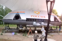 Chiêm ngưỡng đĩa bay “đắp chiếu” của Nga