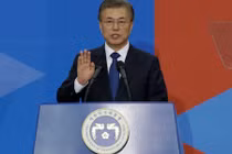 Ảnh độc: Thời trẻ của Tổng thống Hàn Quốc Moon Jae In