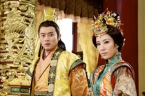 Quái đản sở thích... cuồng si gái già của hoàng đế nổi tiếng TQ 