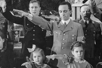 Cái kết thảm của những kẻ “máu mặt” nhất phát xít Đức