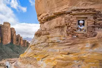 Kỳ lạ những nhà thờ nằm lơ lửng “trên trời”