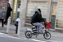 Vì sao New York mở chiến dịch đàn áp xe đạp điện?