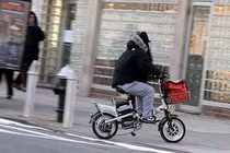 Vì sao New York mở chiến dịch đàn áp xe đạp điện?