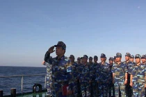 Thiêng liêng nghi lễ chào cờ Tổ Quốc tại Hoàng Sa