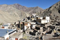 Cuộc sống khó tin tại ngôi làng hẻo lánh ở dãy Himalaya