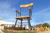 Trở thành người tí hon nếu đến thị trấn kỳ lạ này