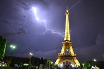 Khám phá giật mình về hiện tượng sét đánh