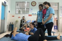 Hàng chục công nhân nhập viện sau bữa cơm chay Rằm tháng Giêng