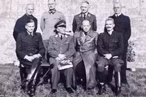 Ảnh độc: Quan chức cấp cao Đức quốc xã ở trại tù binh 