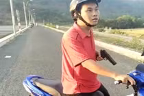 Phó phòng nông nghiệp dùng súng nhựa dọa người dân
