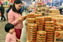 Thị trường Tết: Hàng Việt chiếm ưu thế bằng chất lượng và mẫu mã