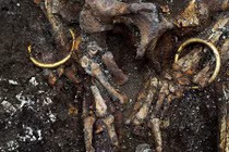 Cận cảnh ngôi mộ hoàng gia 2.500 tuổi