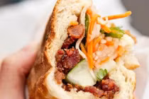 BBC khen ngợi bánh mì kẹp Việt Nam ngon nhất TG