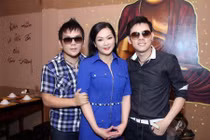 Ca sĩ Như Quỳnh gây bất ngờ khi vẫn còn ở Việt Nam