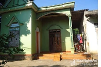 Thua bạc, người đàn ông ở Nghệ An mua xăng về nhà tự thiêu