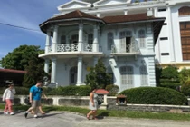 Phá biệt thự 100 năm tuổi ở Huế