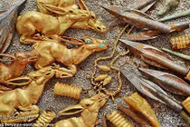 Lóa mắt kho báu 3.000 cổ vật bằng vàng giấu kín trong mộ cổ 