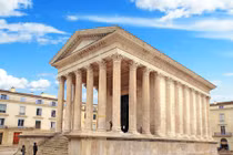 Kinh ngạc vẻ nguyên vẹn của ngôi đền La Mã từ TK 1 