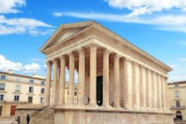 Kinh ngạc vẻ nguyên vẹn của ngôi đền La Mã từ TK 1 