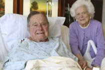 Xúc động chuyện tình vượt bệnh tật của cựu Tổng thống Bush cha
