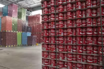 Phát hiện 370kg cocaine trong lô nước Coca-cola 