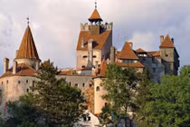 Sự thật 10 lâu đài ma ám khét tiếng thế giới