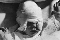 Những bức ảnh bất hủ của LIFE trong 37 năm (2)