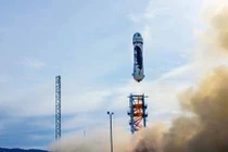 Bob Smith: “18 tháng nữa, sẽ đưa du khách lên vũ trụ“