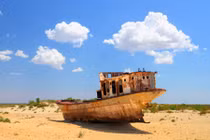 Rùng mình nghĩa địa tàu ma giữa sa mạc chết chóc 