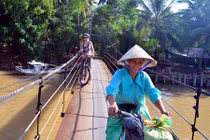 Theo chân phóng viên CNN khám phá Việt Nam