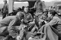 Chiến tranh VN trong chùm ảnh kinh điển của Fred Waters