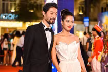 Bạn gái Johnny Trí Nguyễn lên tiếng về tin đồn đã lấy chồng, có con