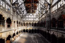 Những công trình bỏ hoang đẹp ma quái ở châu Âu