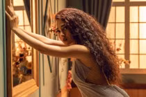 Phá cách nghệ thuật hay phá phách để nổi tiếng?