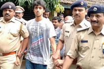 Mối tình “mèo mả gà đồng” và chiêu phủi tay tàn độc