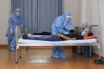 TP.HCM cách ly 20 người cùng chuyến bay với cô gái Hà Nội nhiễm Covid-19